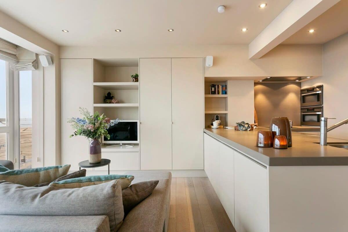 Huswell - Unique Apartment With Sea-View Near The Center Knokke-Heist Exterior photo